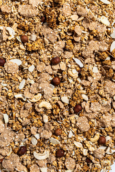 Granola con Frutta secca & Cannella