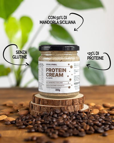 crema proteica al caffè senza zuccheri aggiunti e realizzata con il 50% di mandorle siciliane per il massimo del gusto e la nutrizione