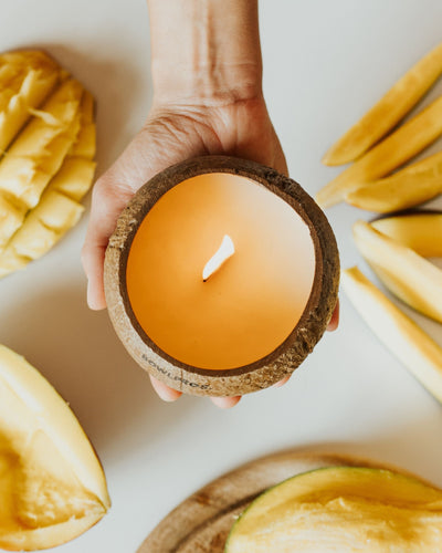 La Coco Candle al Mango è una candela dall'aroma particolare fresco e tropicale