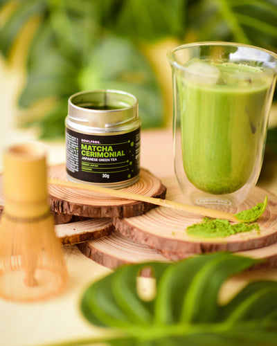 Te Matcha Cerimoniale biologico. Il matcha cerimoniale è il grado più pregiato, di colore verde acceso, gusto molto intenso e solubilità ottimale.