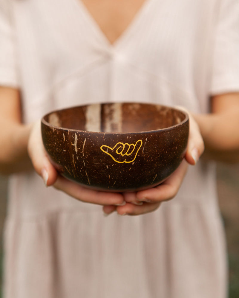 Tropical Bowl in Cocco con incisione del simbolo "Shaka" perfetta da regalare
